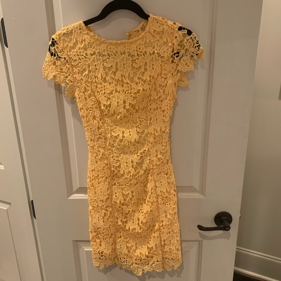 Yellow Lulu’s Dress XS - Picture 1 of 4